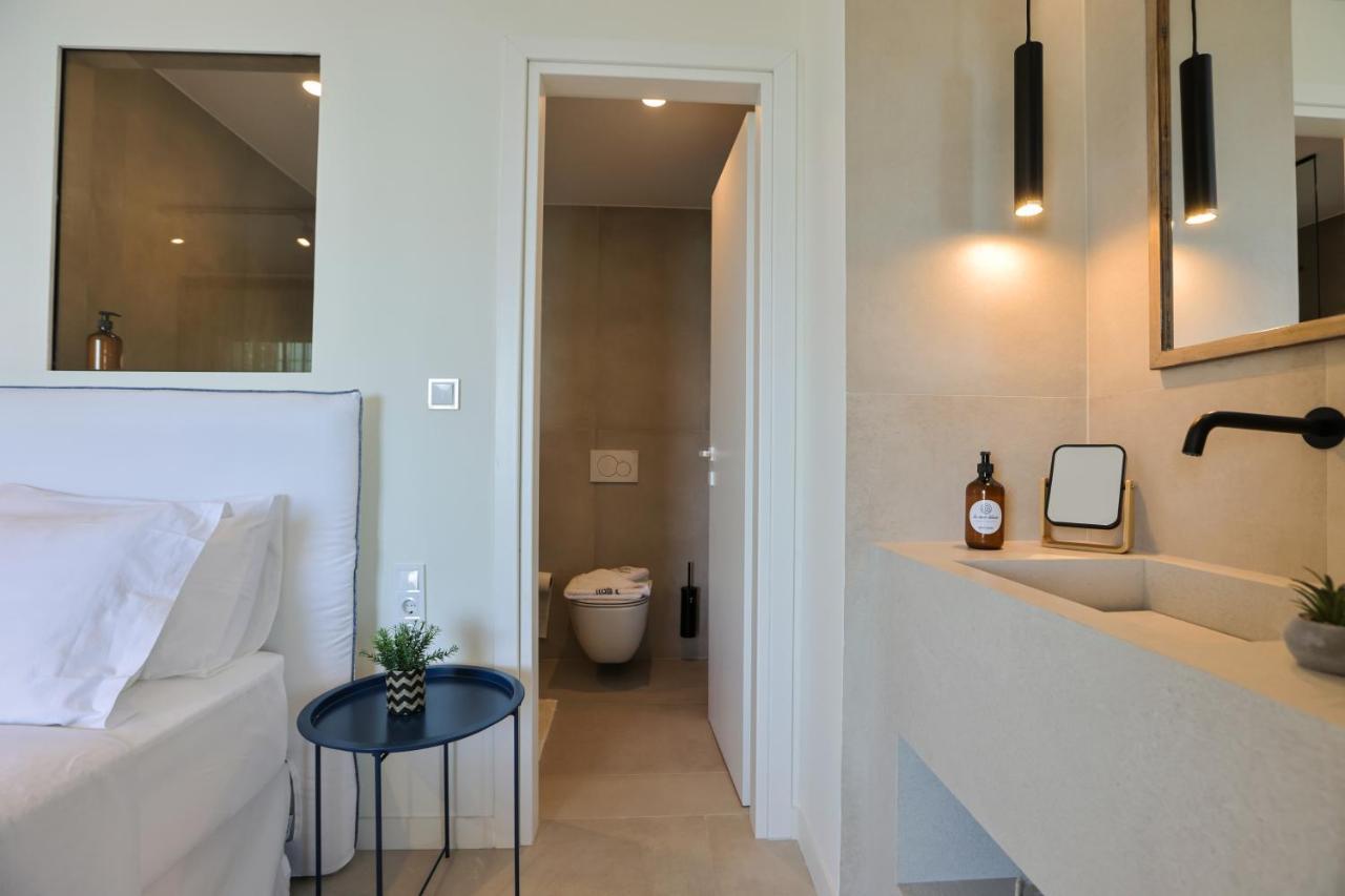 La Mer Bleue Boutique Suite Vrahati Extérieur photo